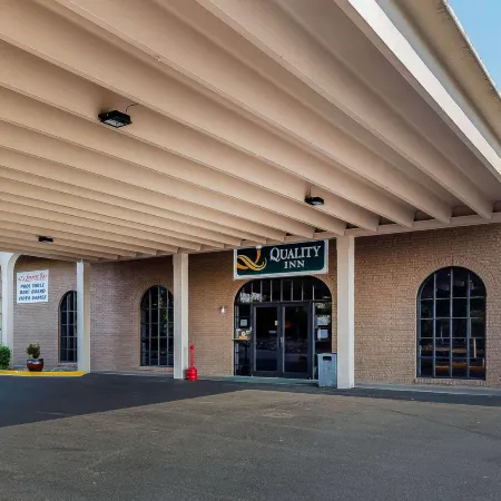 Quality Inn Forsyth Near GA Public Safety Training Center