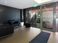 Signature Waterfront Apartments Отели в г. Мерримак