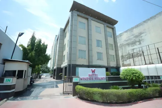 Hotel Windsor Heights ( All Rooms with Air Purifier)