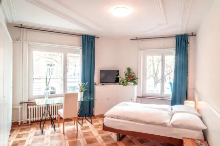 Saint Georges Hotel Отели рядом с достопримечательностью «Kirche Enge»