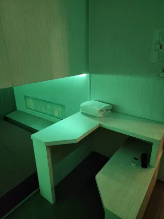 Capbo Capsule Hotel Отели в г. Regol