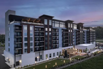 Embassy Suites by Hilton Pigeon Forge Resort Hotels near Gateway RV Park & Campground