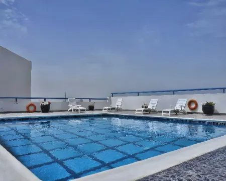 ジュファイア グランド ホテル マナーマのホテル