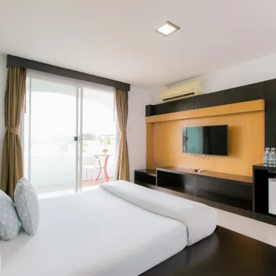 The Mercy Hotel Hotels near Big C Supercenter Chumphon