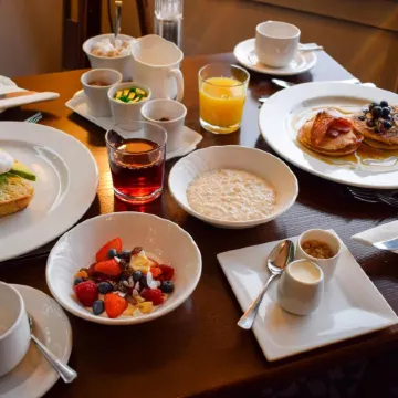 Craigmhor Lodge & Courtyard Отели в г. Питлохри