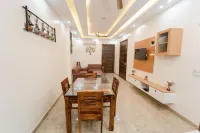 Lime Tree 2 BHK Serviced Apartment Golf Course