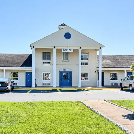 Motel 6 Harrisonburg, VA - South