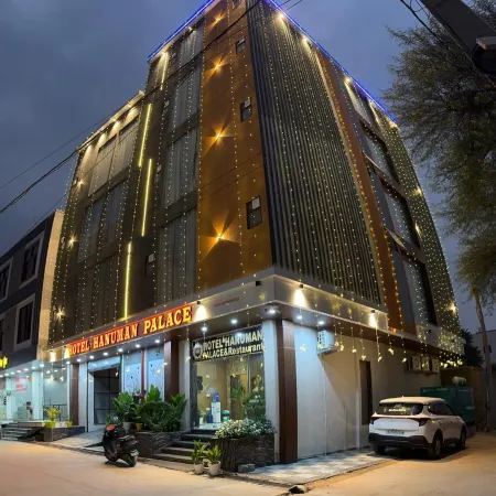 Hotel Hanuman Palace