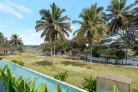 Atmaveda Riverside Homestay - Pools