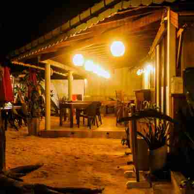 Surf Sea Breeze Hotel Exterior