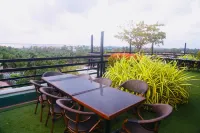 Sasha Transit Hotel - 4-Star