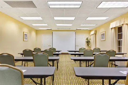 Baymont by Wyndham Pearl