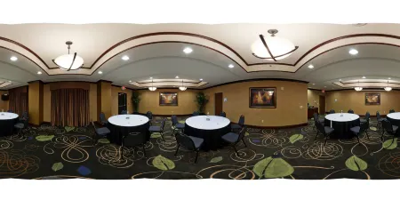 Holiday Inn Express & Suites Poteau