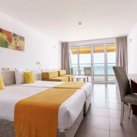 AluaSun Helios Beach