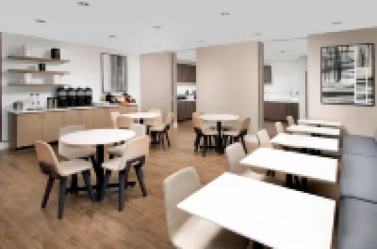 เรสซิเดนซ์อินน์ บายแมริออท สนามบินเดนเวอร์/ศูนย์การประชุม