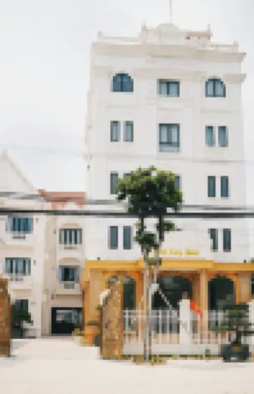 Khách sạn Minh Long Các khách sạn gần Chùa Tản Viên