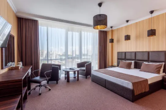 Marton Palace (Мартон Палас) Отели в г. 