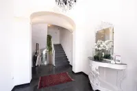 Maria Vittoria Charming Rooms and Apartments Hotels in Brindisi