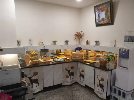 Joy Garden Hotel Отели рядом с достопримечательностью «Yicheng Guandi Temple»