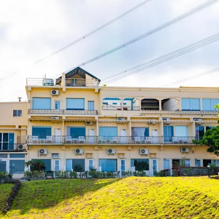 Lovestar Lakeside Hotel - Stars Building