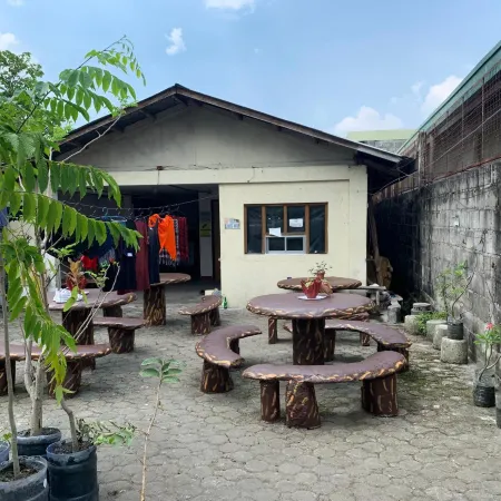 Jow's Place