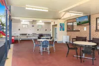 Pyramid Holiday Park - parking