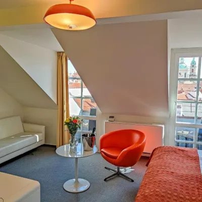 薩克斯復古設計飯店 聖維特主教座堂附近的飯店