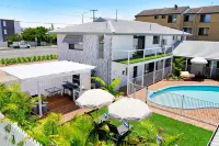 Blue Heron Boutique Motel - Beach