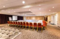 Ramada by Wyndham Cheltenham Hotels in Badgeworth