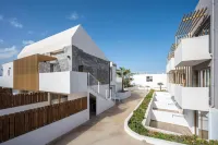 Meropi Hotel & Apartments - Private Pools