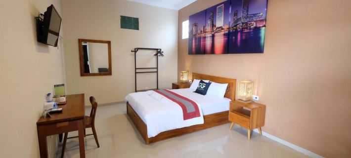 Griya Gaytri Monjali Syariah Hotels in Sleman Regency