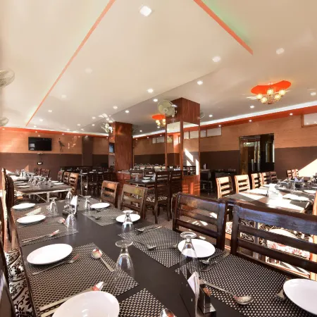 Hotel Sarla Regency