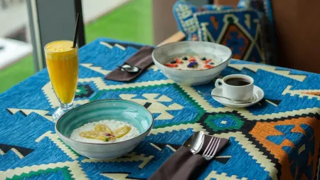 Alleya Resort (Аллея Ресортбывш.Marwa Resort) Отели рядом с достопримечательностью «222»