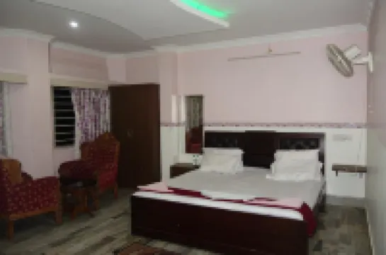 Hotel Hcb (Hemo Chandra Bhawan)