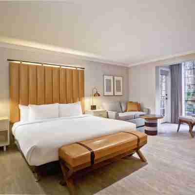 The Inn at Saratoga, Tapestry Collection by Hilton Rooms