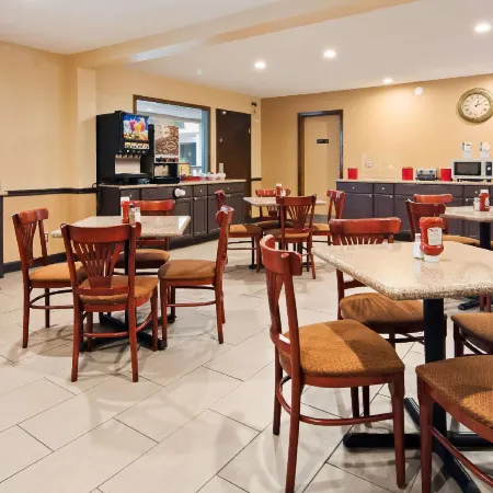Americinn by Wyndham Appleton Downtown