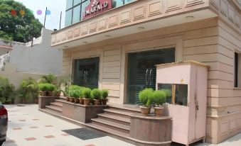 Hotel Emarald, New Delhi