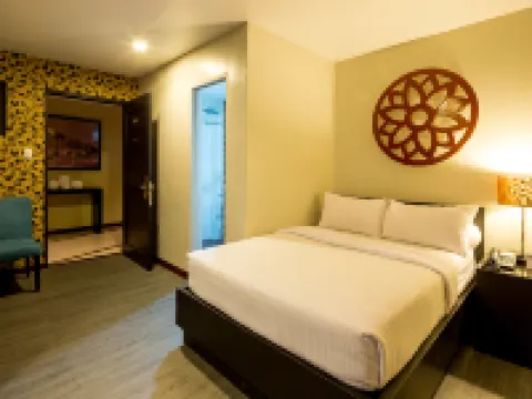 L Square Hotel Hotels in Tarlac