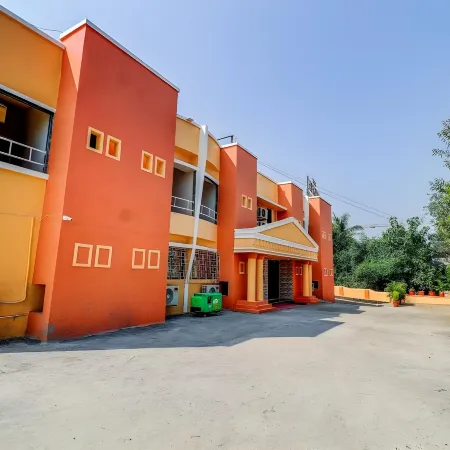 Hotel Apratim Lodging & Boarding