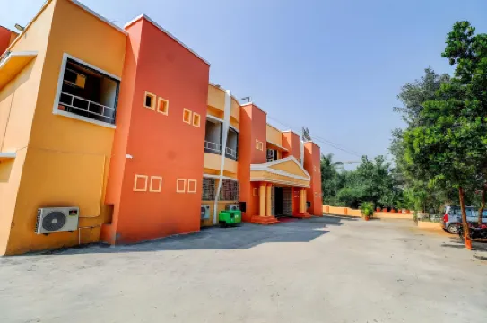 Hotel Apratim Lodging & Boarding