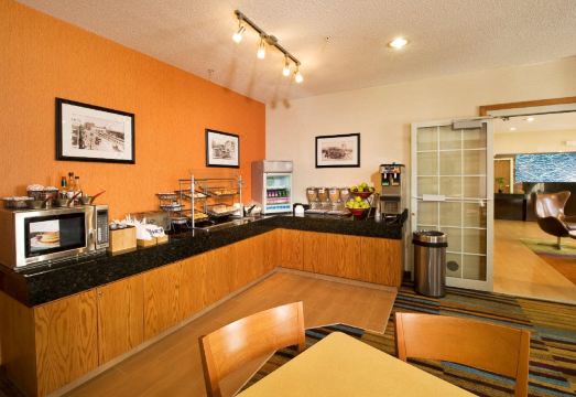 아메릭인 바이 윈덤 덜루스