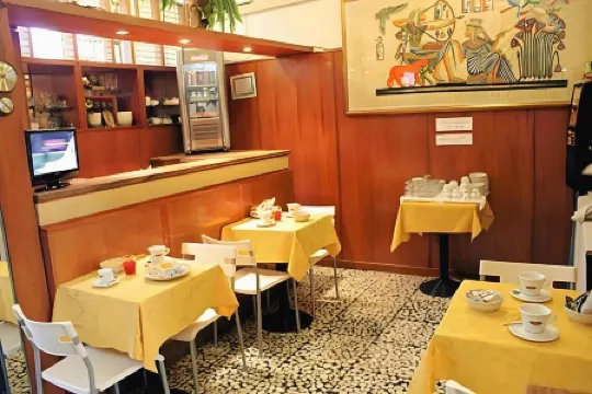 Hotel Del Sud Отели рядом со станцией Milano Rogoredo