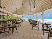 Hondaafushi Island Resort - breakfast