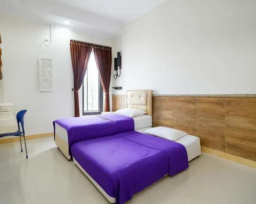 Tripletree Novon Family Hotel Hotels in Blimbing