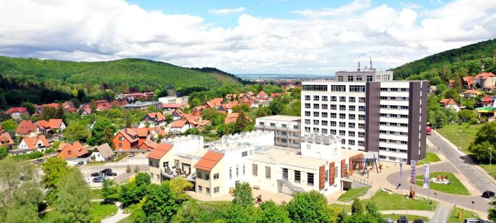 Hasseröder Burghotel Отели в г. Вернигероде