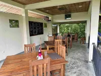 จังเกิล พาราไดซ์ โรงแรม - พร้อมอาหารเช้า
