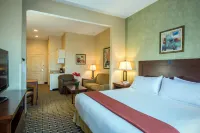 Holiday Inn Express & Suites YOUNGSTOWN N (WARREN/NILES) by IHG - Pools