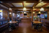 Baymont by Wyndham Fargo - bar