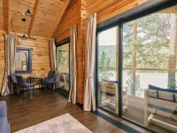 Ayat River Hotel - 3성급
