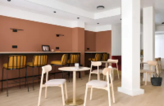 Yvette Hotel Porte de Versailles, Sonder